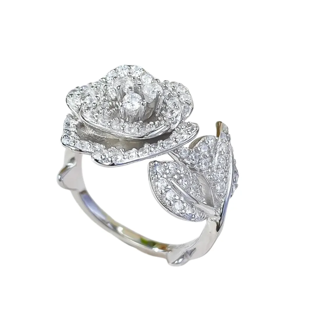 The Wanderer .925 Sterling Silver Moissanite Rose Ring